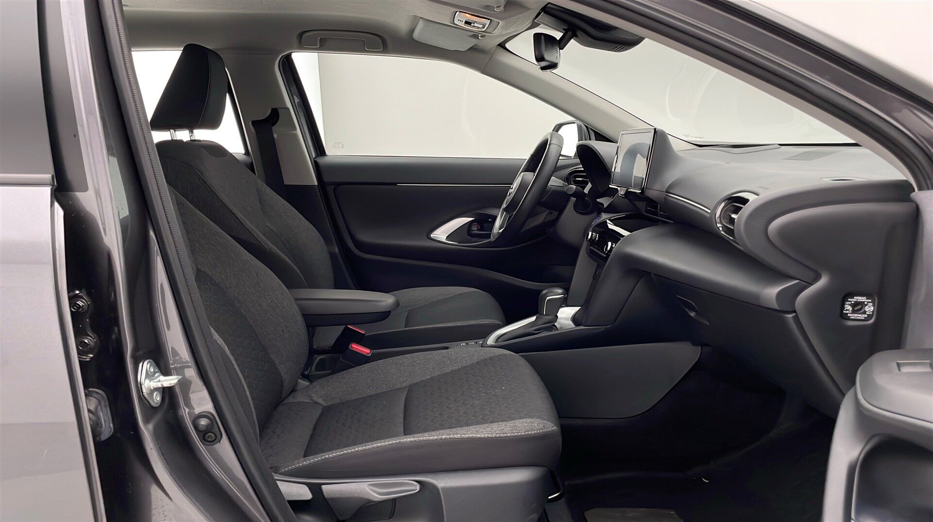 Billede af Toyota Yaris Cross 1,5 Hybrid Active Technology Plus 116HK 5d Trinl. Gear