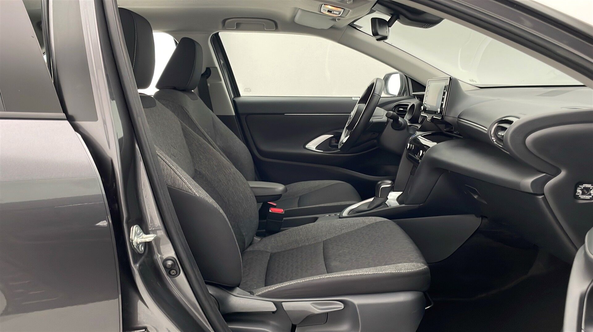 Billede af Toyota Yaris Cross 1,5 Hybrid Active 116HK 5d Trinl. Gear