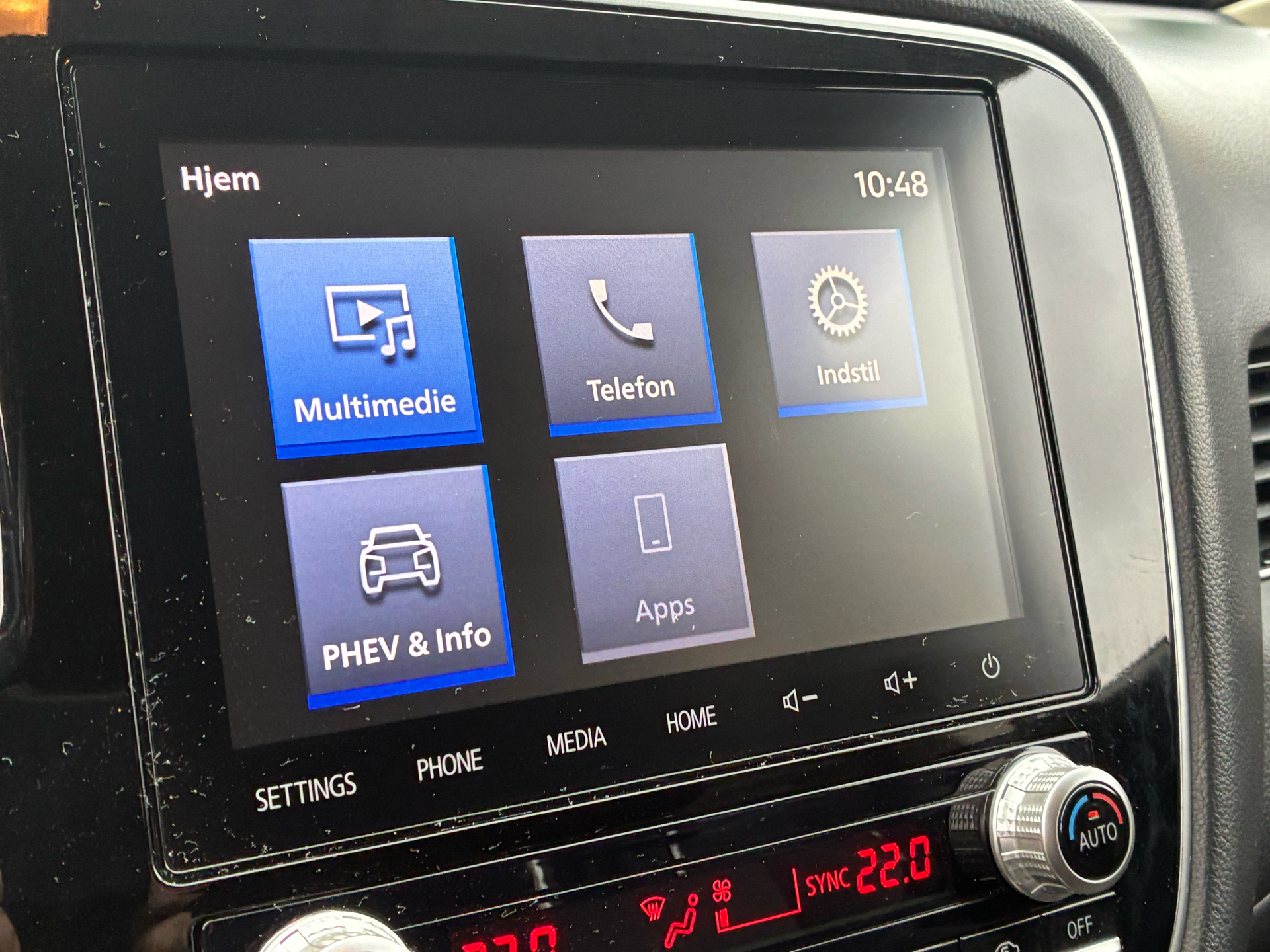 Billede af Mitsubishi Outlander 2,4 PHEV  Plugin-hybrid Invite 4WD 224HK 5d 6g Trinl. Gear