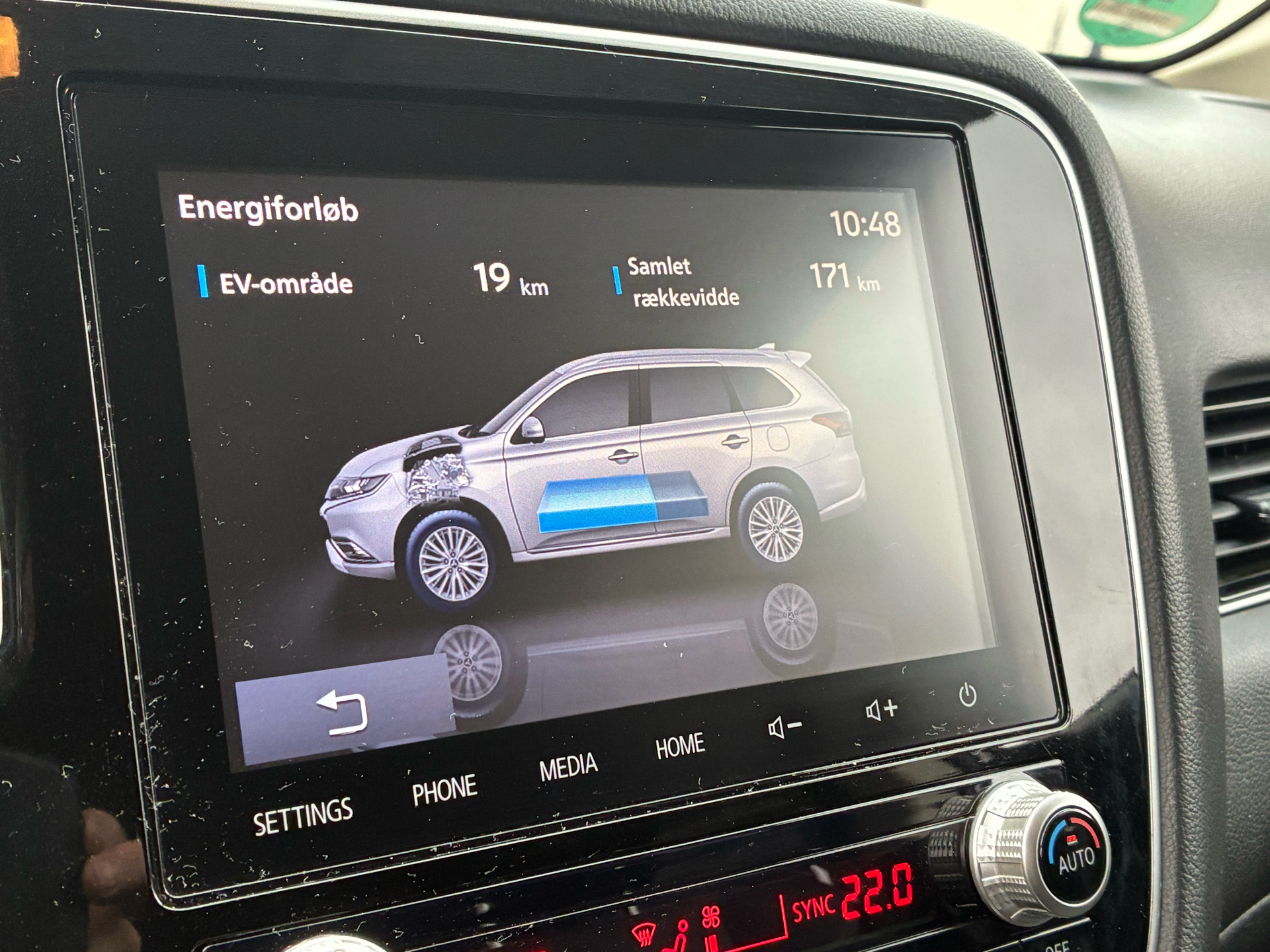 Billede af Mitsubishi Outlander 2,4 PHEV  Plugin-hybrid Invite 4WD 224HK 5d 6g Trinl. Gear