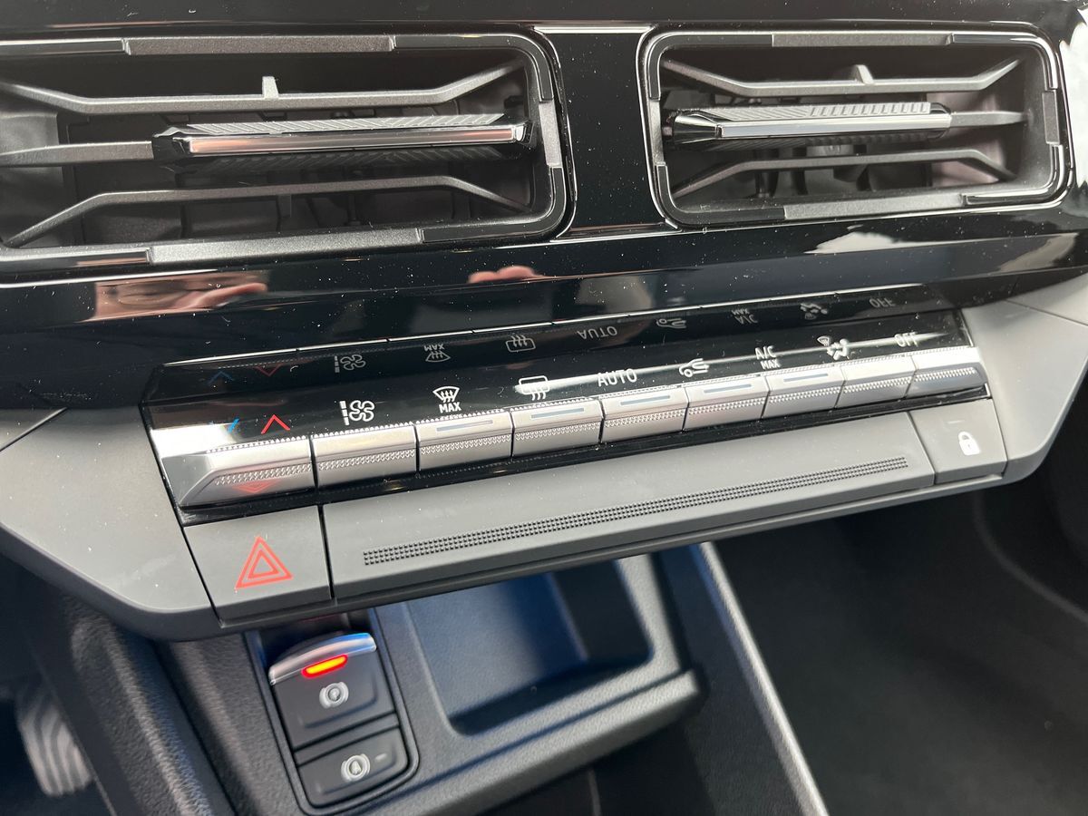 Billede af Nissan Micra EL Evolve 52kWh 150HK 5d Aut.