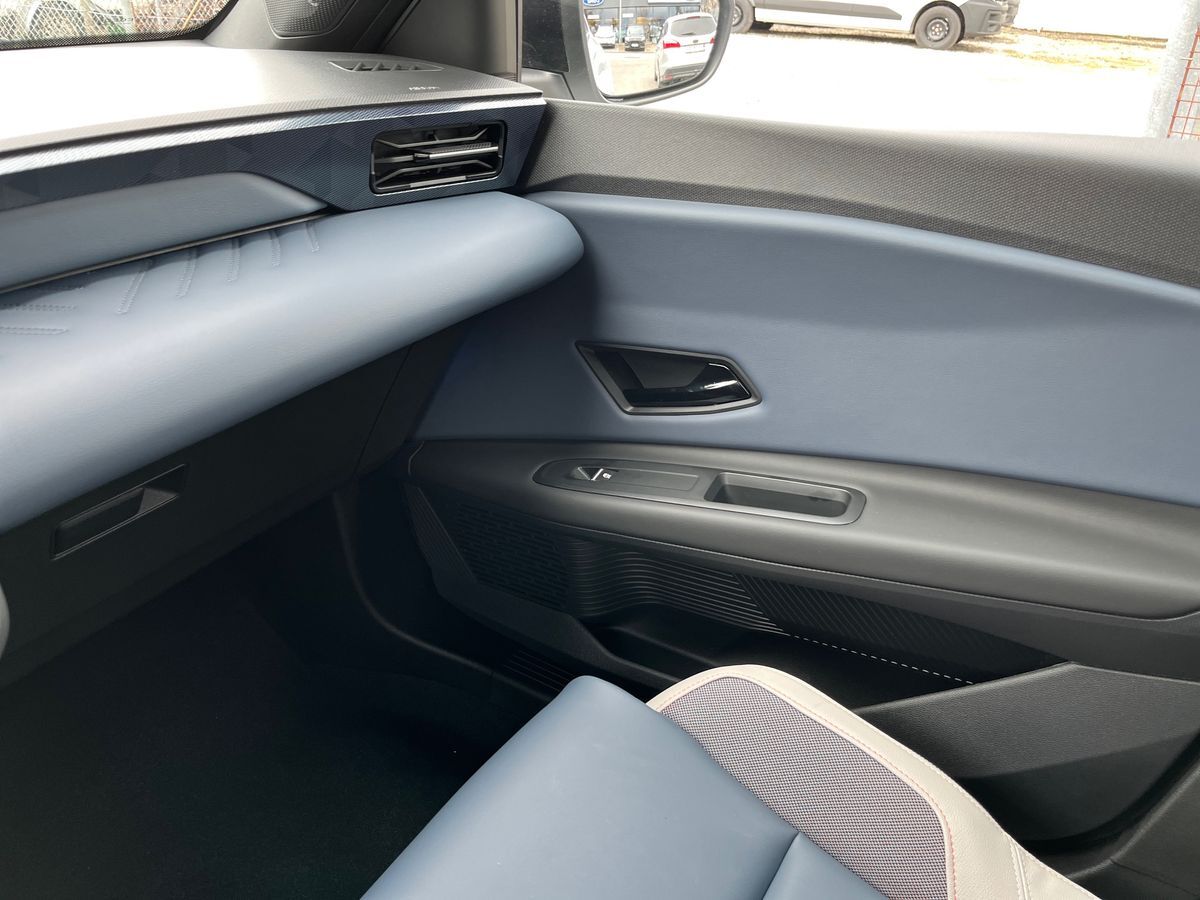 Billede af Nissan Micra EL Evolve 52kWh 150HK 5d Aut.