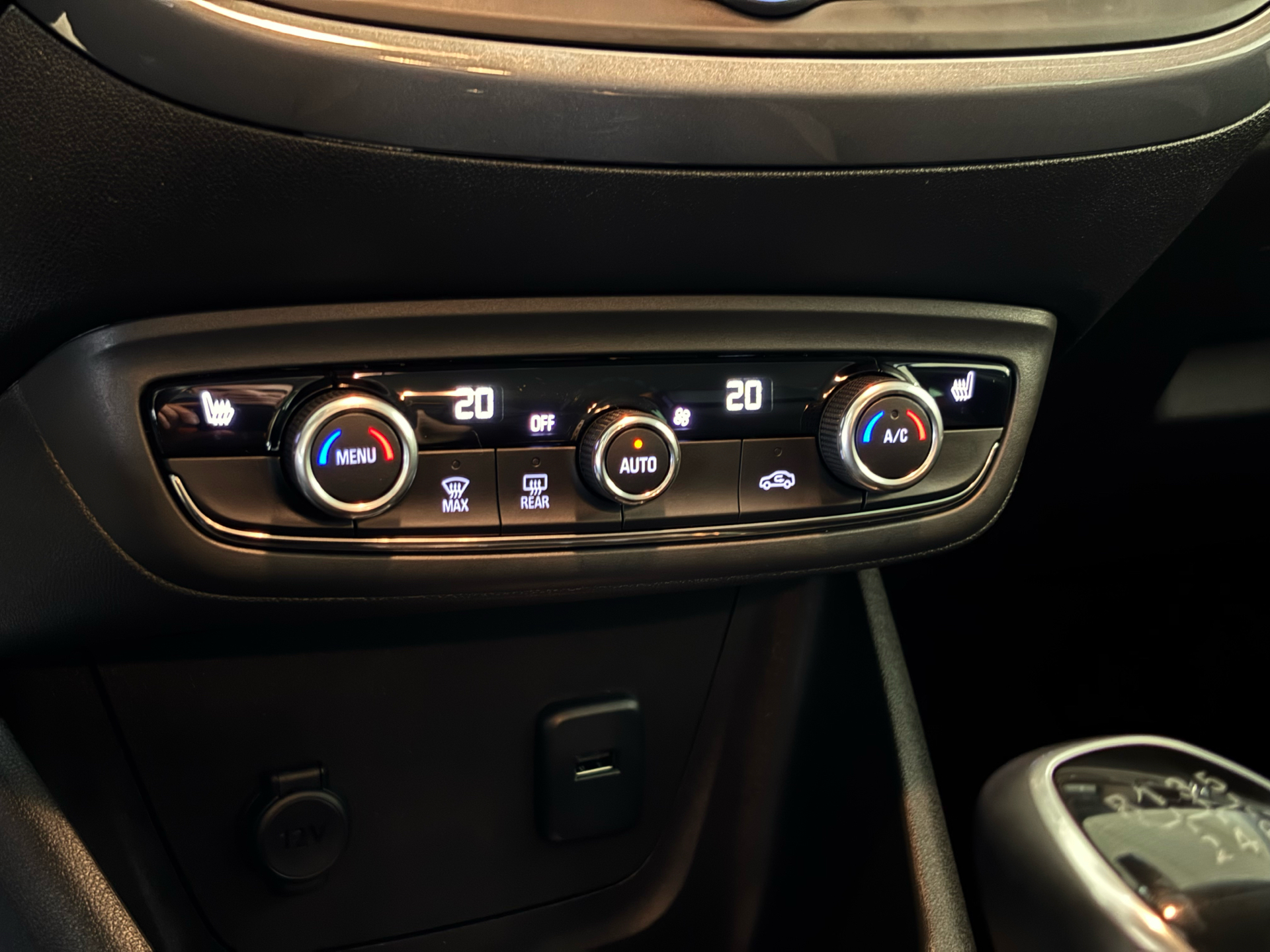 Billede af Opel Crossland X 1,2 T Sport Start/Stop 110HK 5d 6g