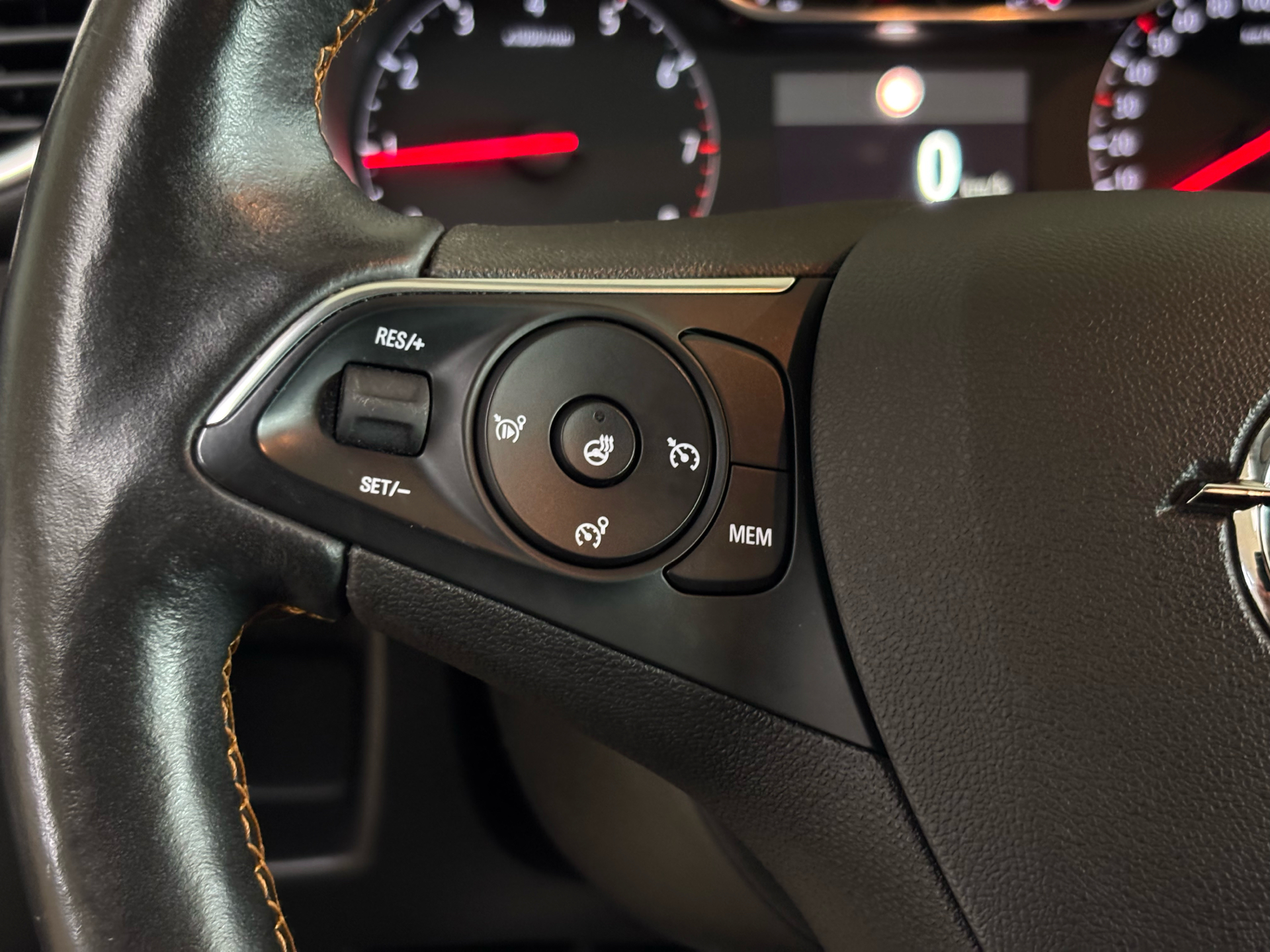 Billede af Opel Crossland X 1,2 T Sport Start/Stop 110HK 5d 6g