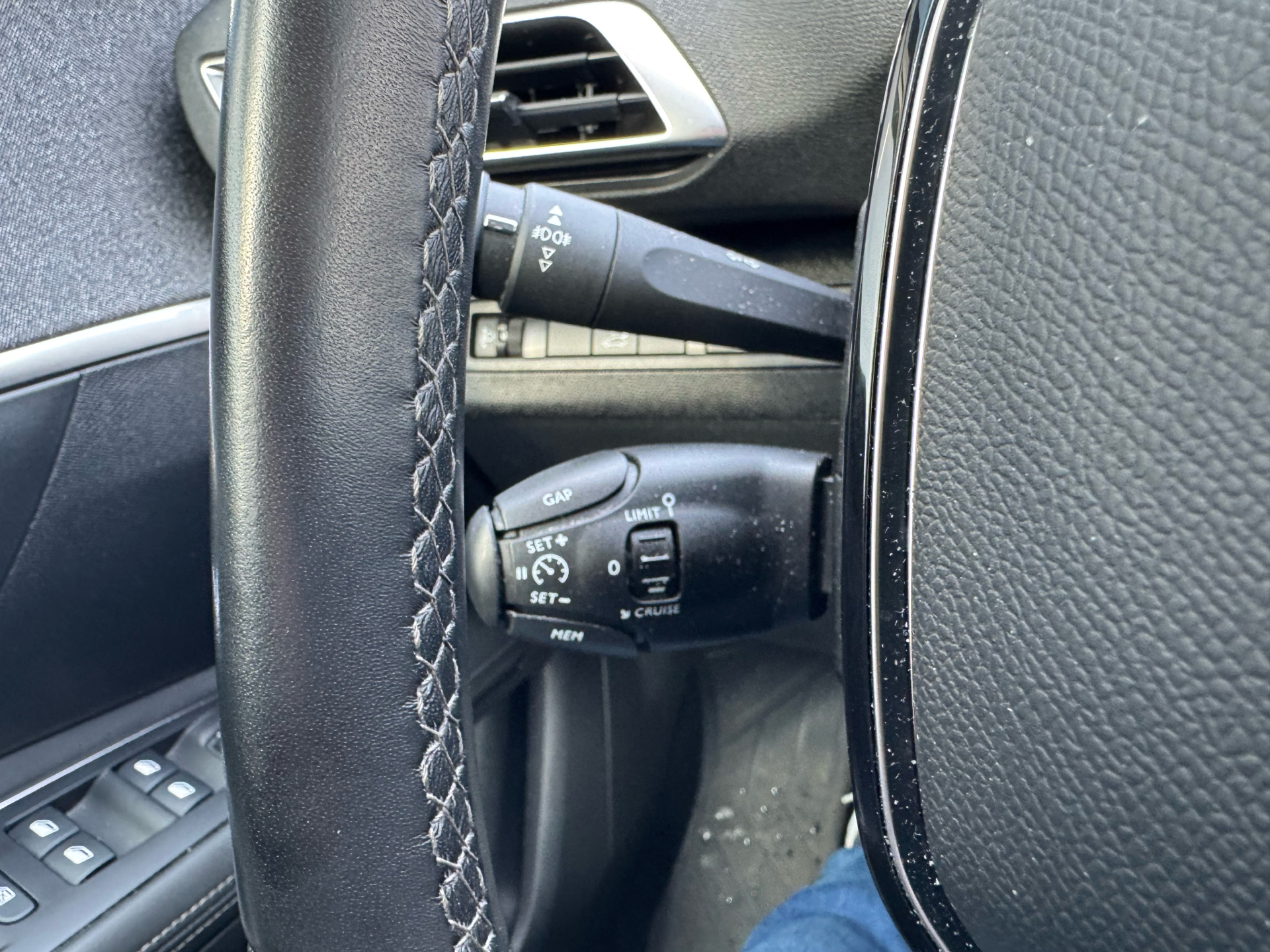 Billede af Peugeot 3008 1,2 PureTech Infinity LTD 130HK 5d 6g