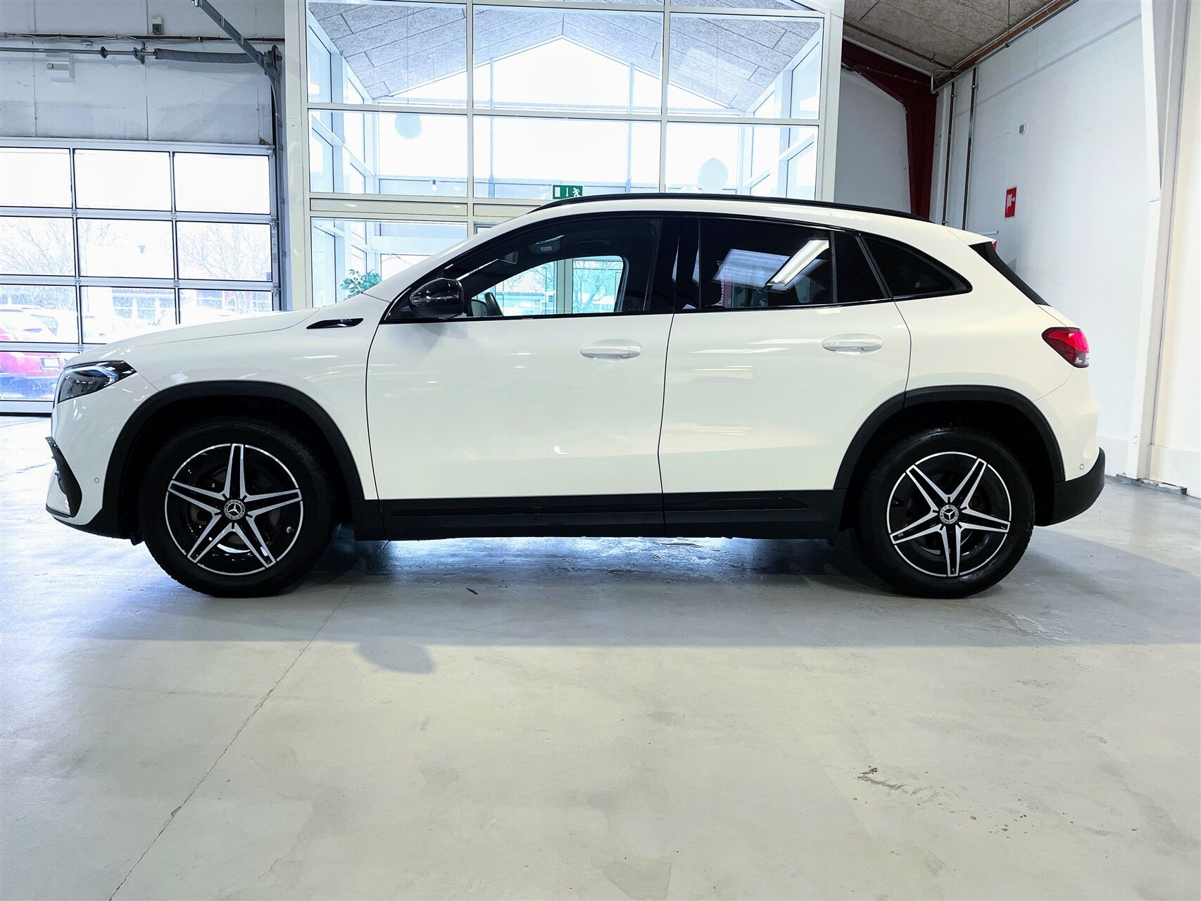 Billede af Mercedes-Benz EQA 250 EL AMG Line 190HK 5d Aut.