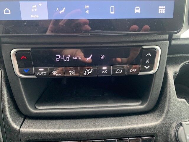 Billede af Citroën Jumper 35 L2H2 2,2 Blue HDi Masterline EAT8 140HK Van 8g Aut.