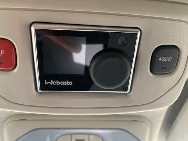 Billede af Citroën Jumper 35 L2H2 2,2 Blue HDi Masterline EAT8 140HK Van 8g Aut.