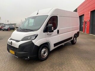 Billede af Citroën Jumper 35 L2H2 2,2 Blue HDi Masterline EAT8 140HK Van 8g Aut.