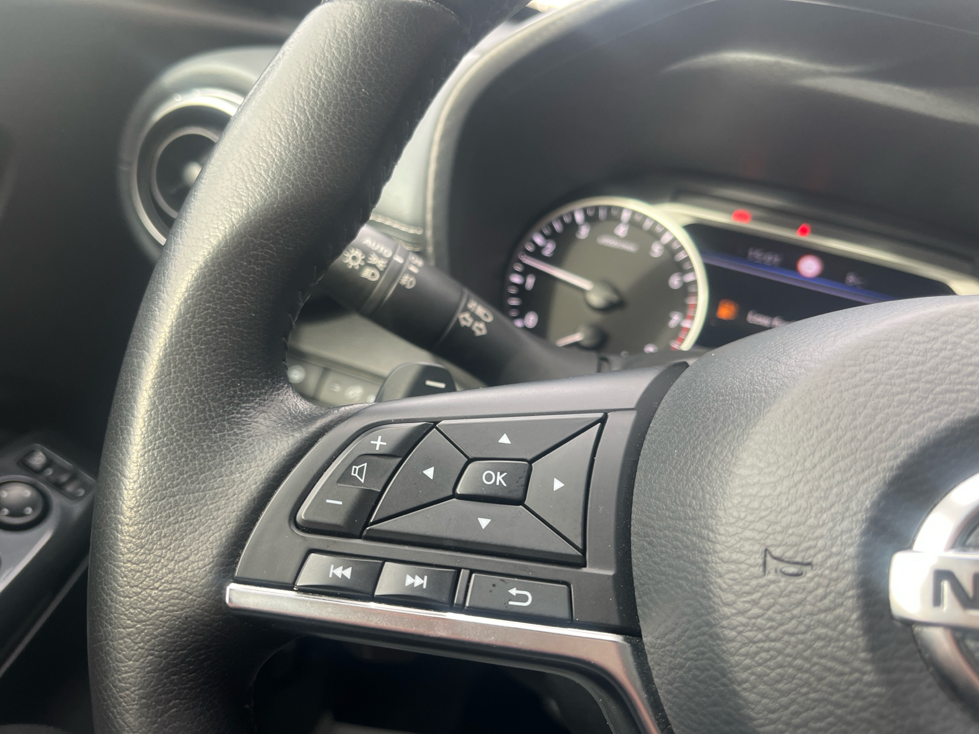 Billede af Nissan Juke 1,0 Dig-T N-Connecta DCT 117HK 5d 7g Aut.