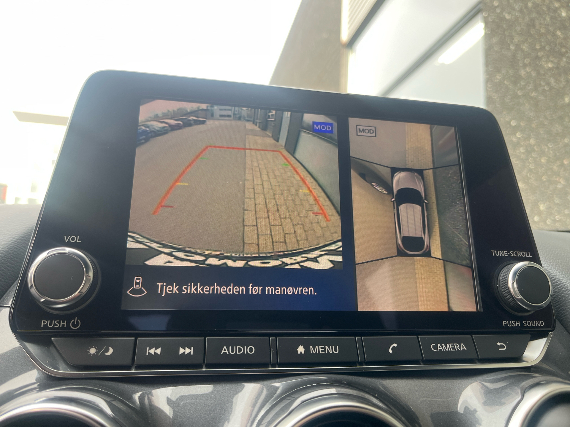 Billede af Nissan Juke 1,0 Dig-T N-Connecta DCT 117HK 5d 7g Aut.