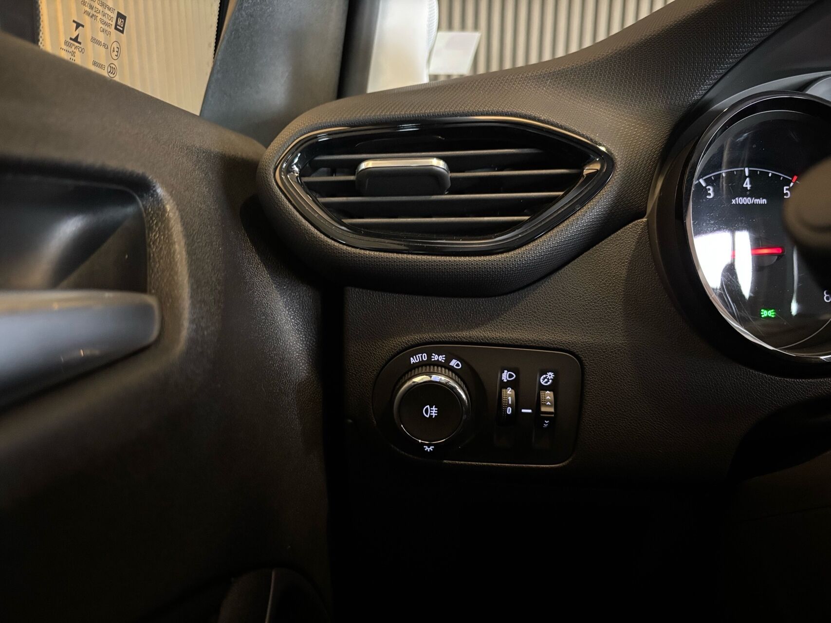 Billede af Opel Crossland X 1,2 Edition+ 83HK 5d