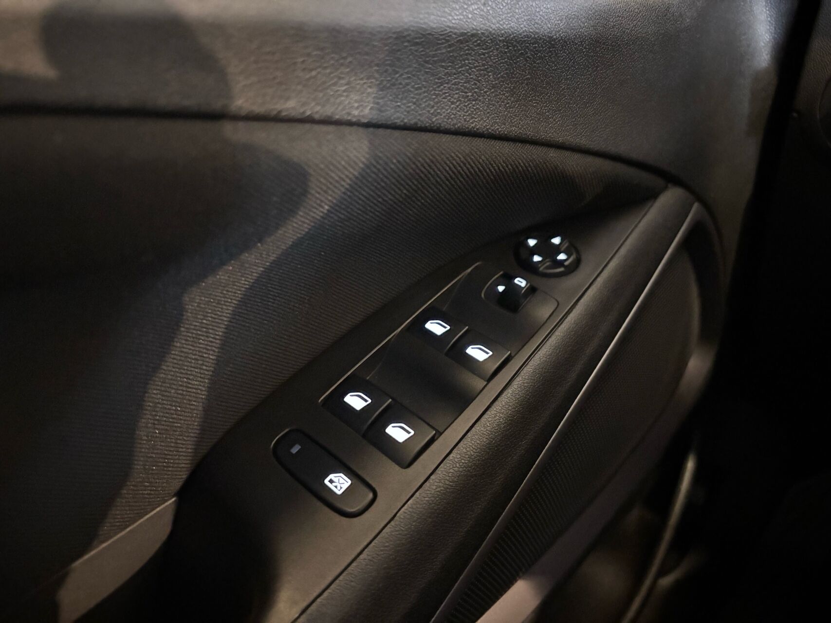 Billede af Opel Crossland X 1,2 Edition+ 83HK 5d