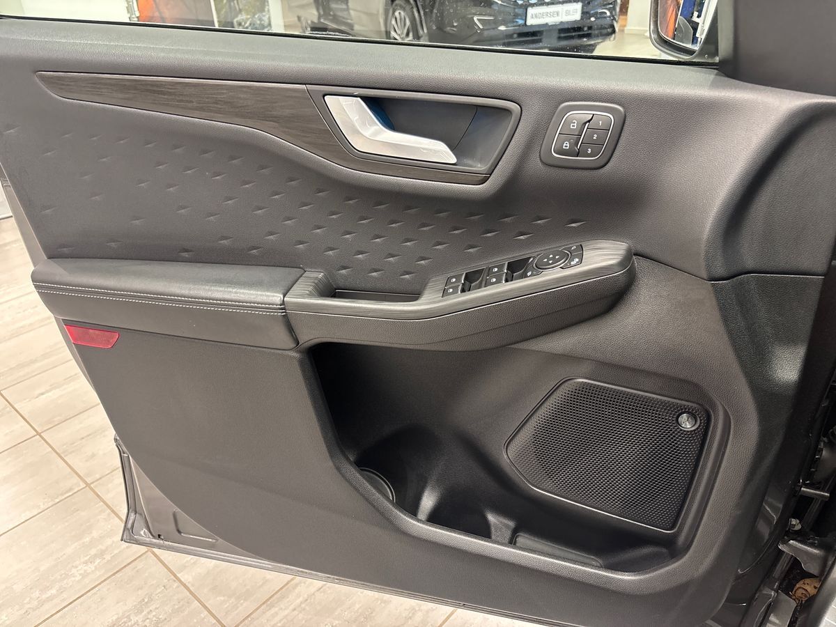 Billede af Ford Kuga 2,5 Plugin-hybrid Vignale CVT 225HK 5d Trinl. Gear