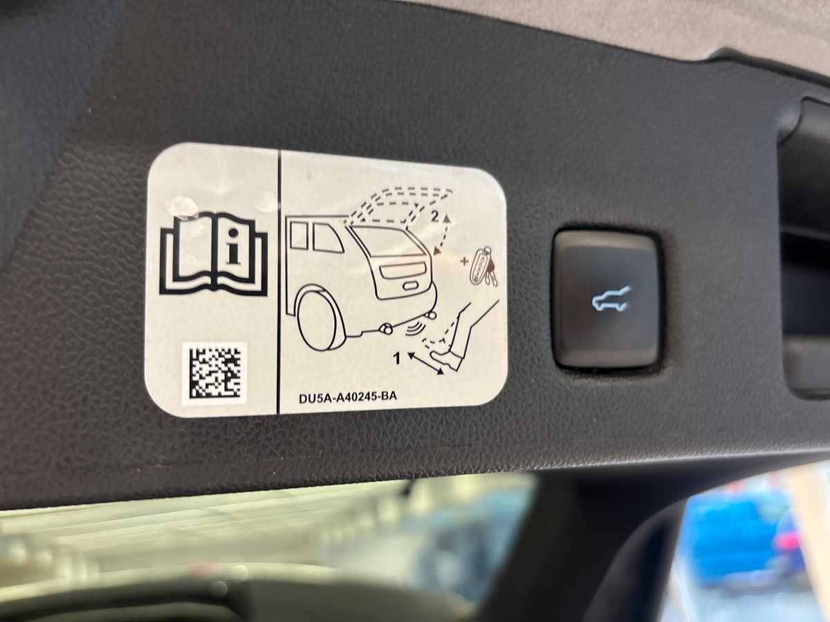 Billede af Ford Kuga 2,5 Plugin-hybrid Vignale CVT 225HK 5d Trinl. Gear