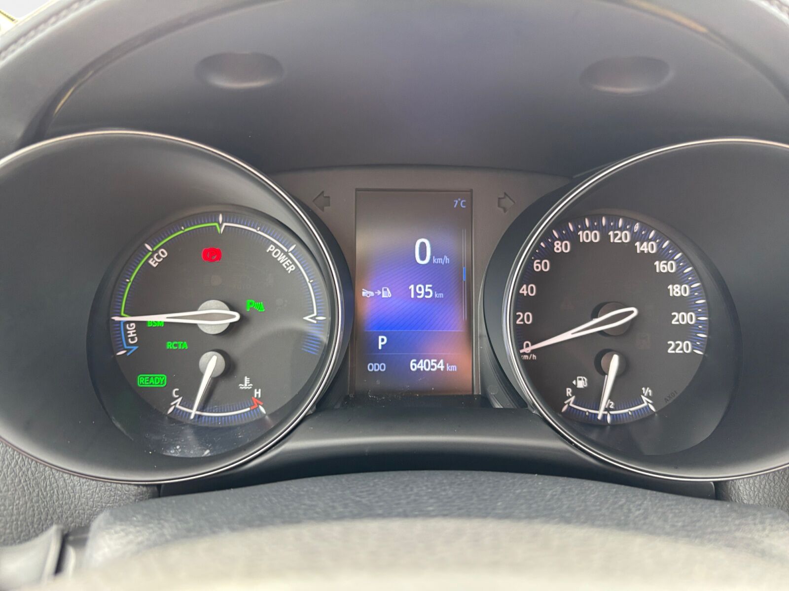 Billede af Toyota C-HR 1,8 Hybrid C-LUB Premium Selected Bi-tone Multidrive S 122HK 5d Aut.