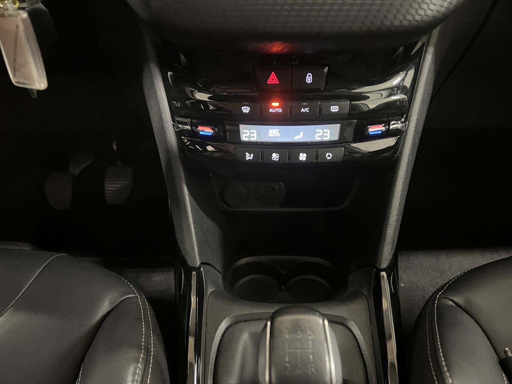 Billede af Peugeot 2008 1,6 BlueHDi Allure 100HK