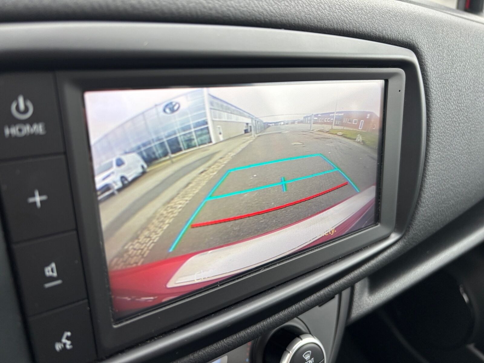 Billede af Toyota Yaris 1,5 Hybrid H3 Smartpakke E-CVT 100HK 5d Trinl. Gear