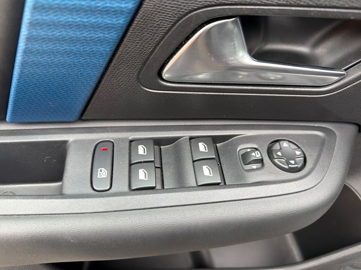 Billede af Citroën e-C4 EL Shine 136HK 5d Aut.