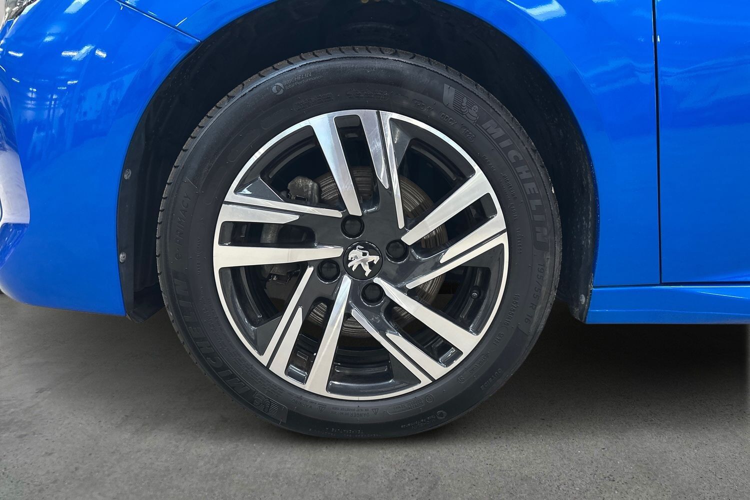 Billede af Peugeot 208 1,2 PureTech Allure Pack 100HK 5d 6g