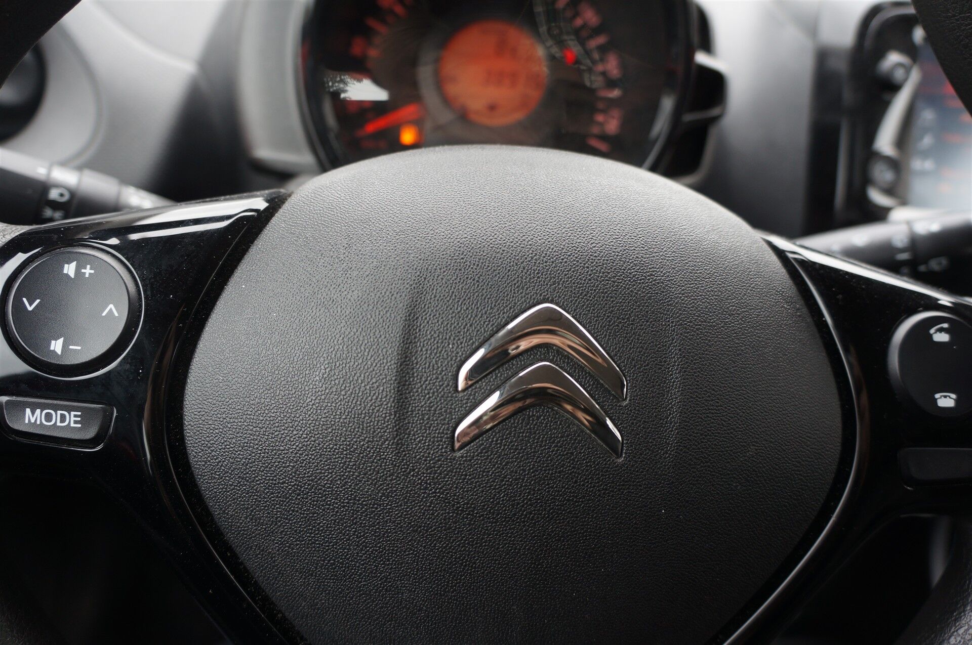 Billede af Citroën C1 1,0 VTi Shine 72HK 5d