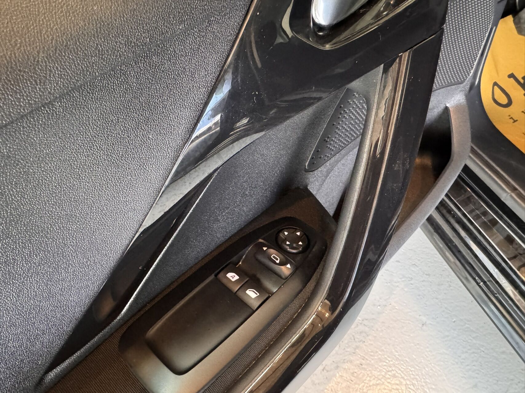 Billede af Peugeot 208 1,6 BlueHDi Active 100HK 5d