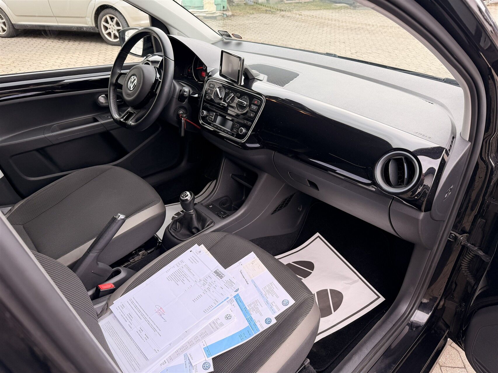 Billede af VW up 1,0 MPI BMT High 75HK 5d