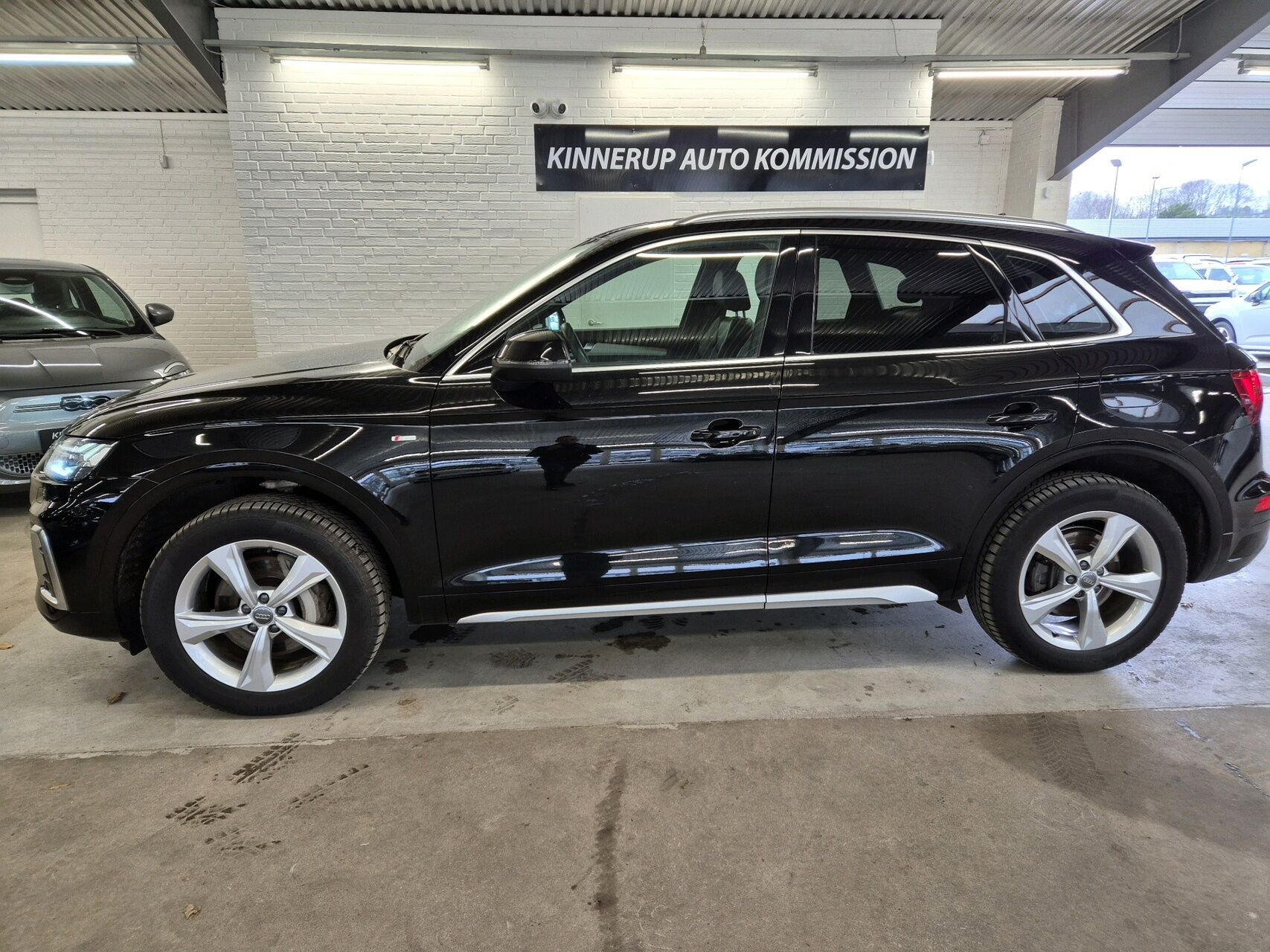 Billede af Audi Q5 2,0 50 TFSI e  Plugin-hybrid S Line Quattro S Tron 299HK 5d 7g Aut.