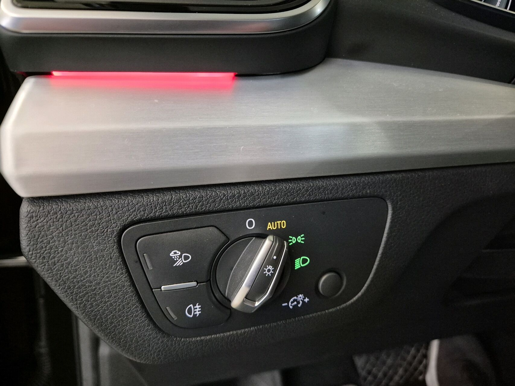 Billede af Audi Q5 2,0 50 TFSI e  Plugin-hybrid S Line Quattro S Tron 299HK 5d 7g Aut.