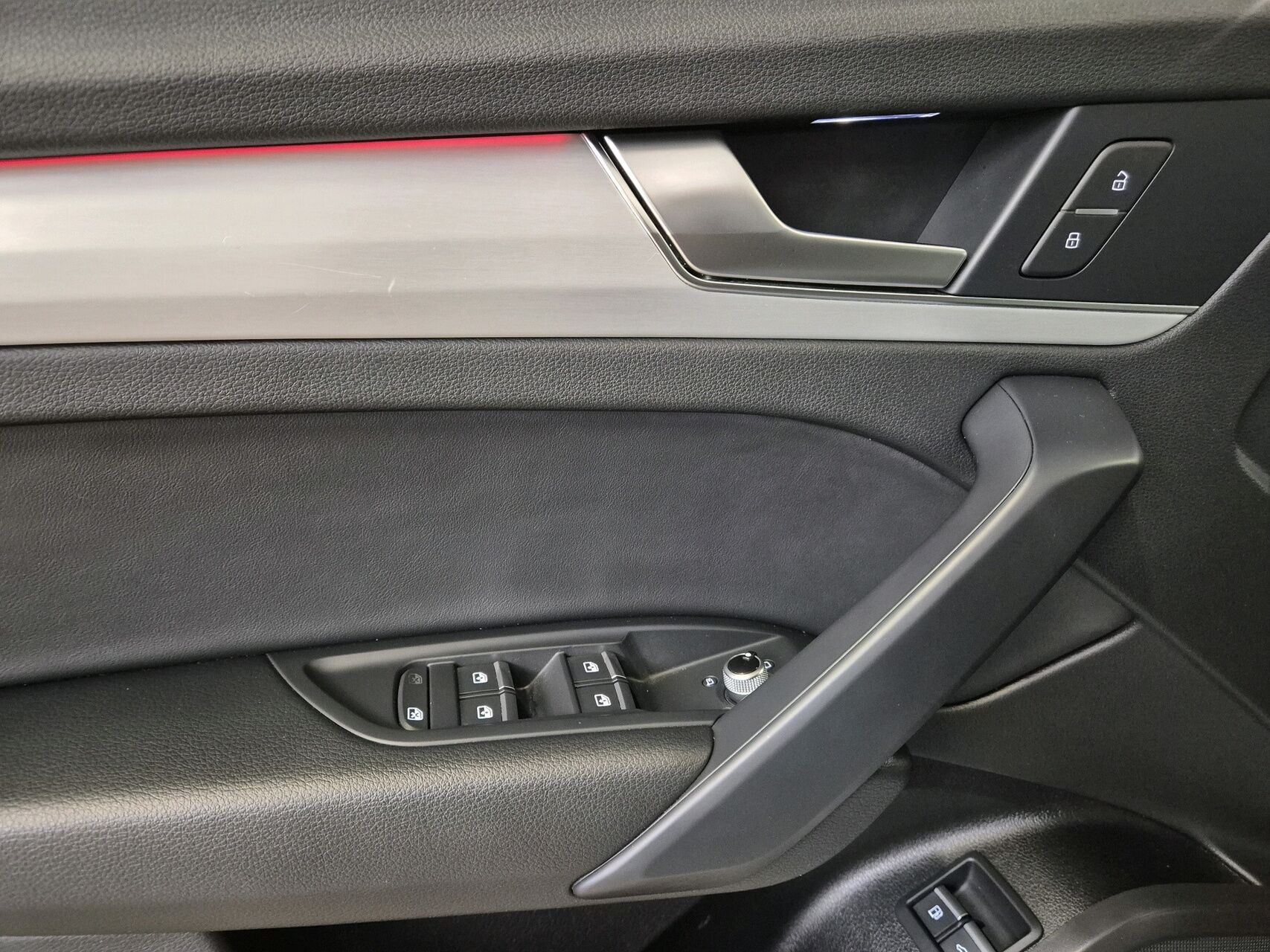 Billede af Audi Q5 2,0 50 TFSI e  Plugin-hybrid S Line Quattro S Tron 299HK 5d 7g Aut.