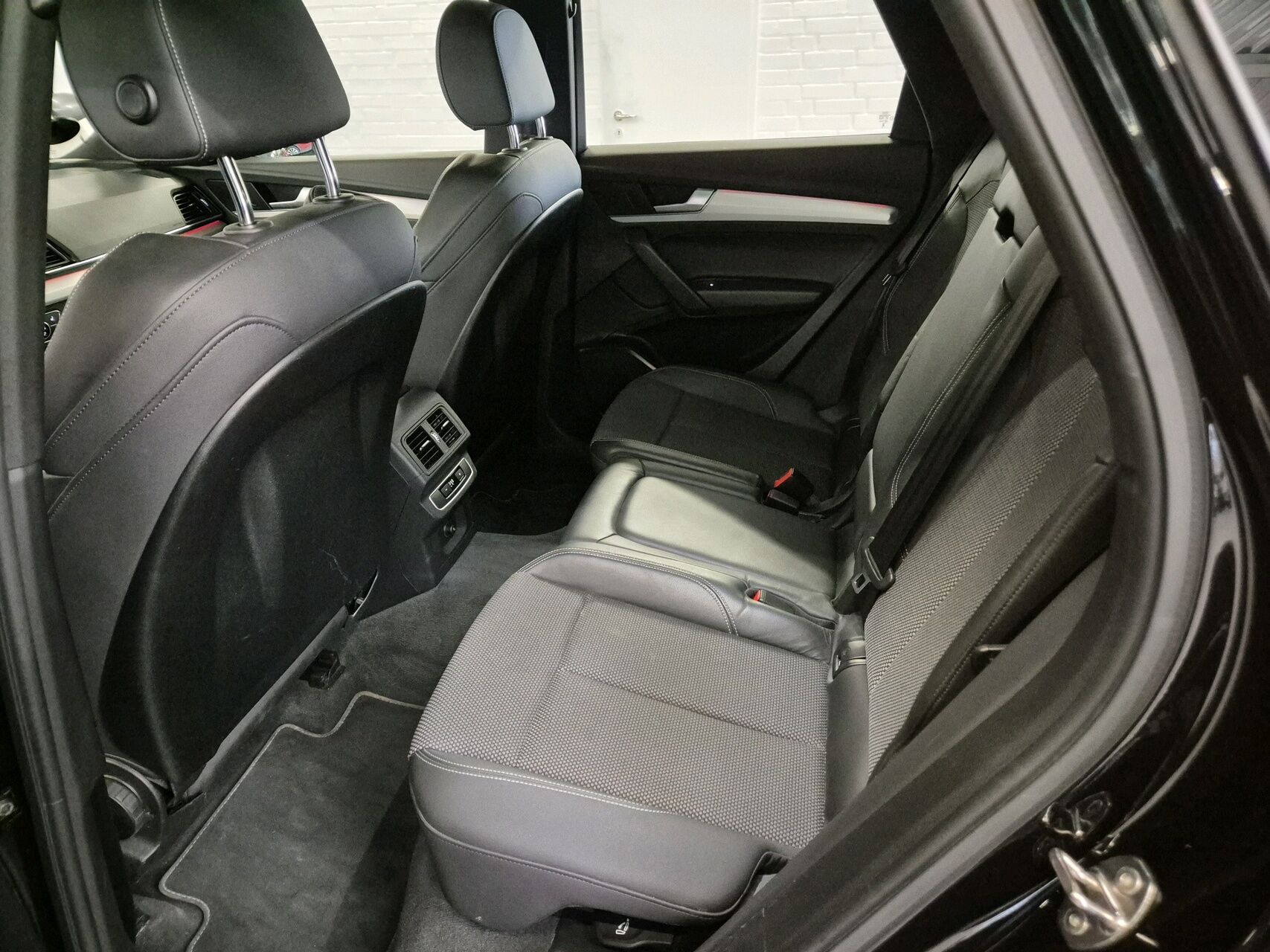 Billede af Audi Q5 2,0 50 TFSI e  Plugin-hybrid S Line Quattro S Tron 299HK 5d 7g Aut.