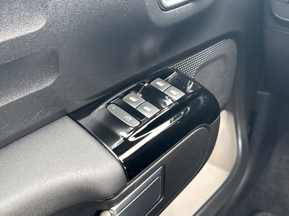 Billede af Citroën C3 1,2 PureTech Shine Sport 83HK 5d