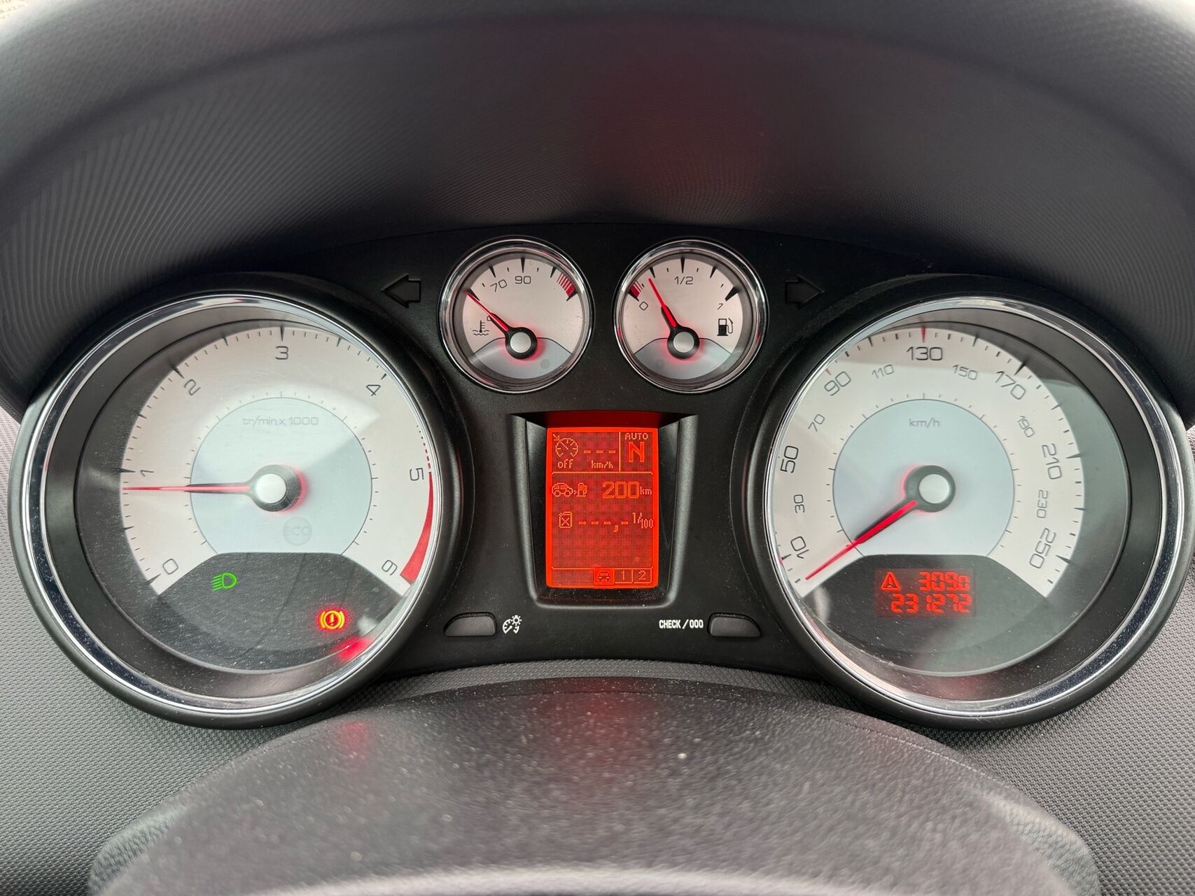 Billede af Peugeot 308 1,6 e-HDi Access ESG 112HK 5d 6g Aut.