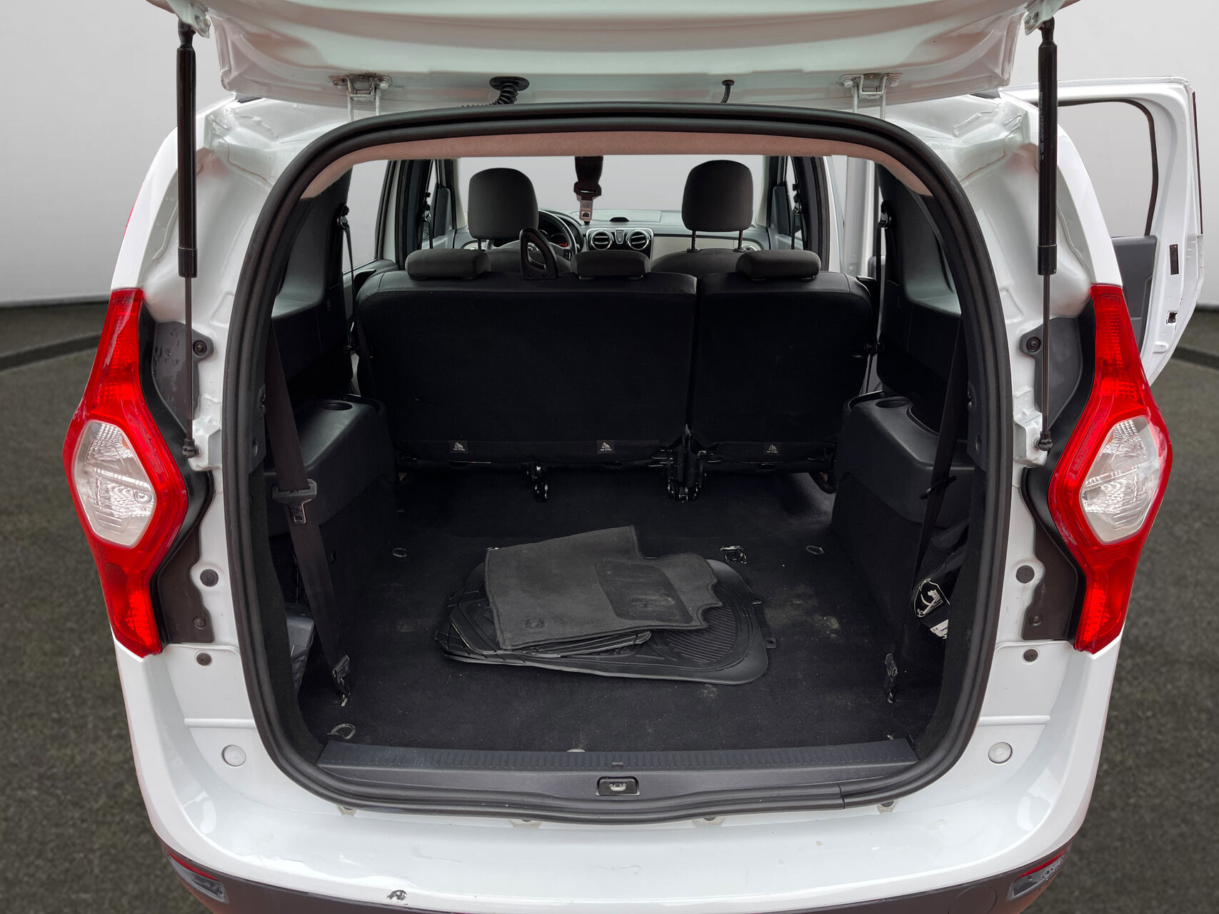 Billede af Dacia Lodgy 7 Sæder 1,5 DCi Lauréate Start/Stop 90HK