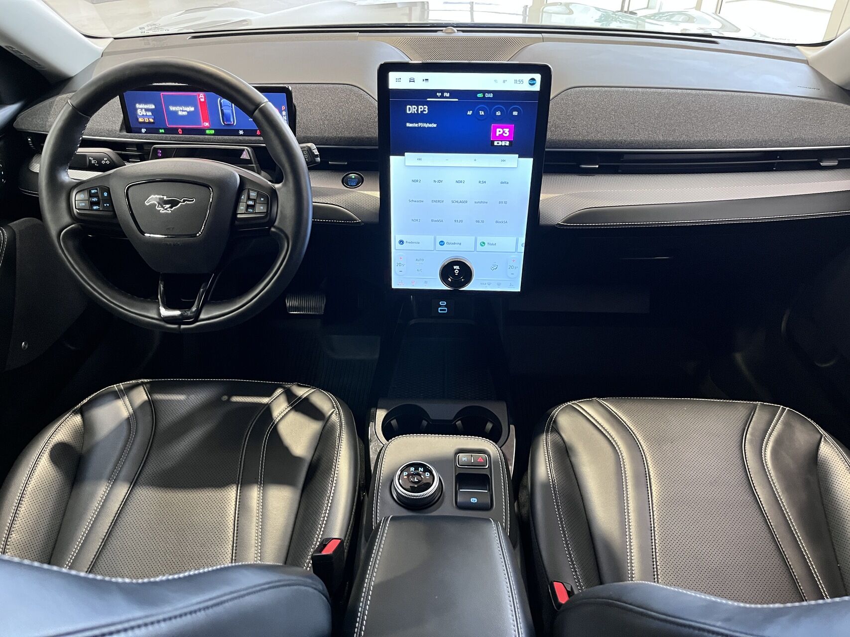 Billede af Ford Mustang Mach-E EL UR Premium 294HK 5d Aut.