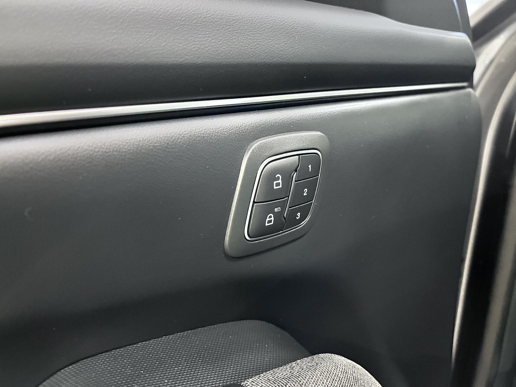 Billede af Ford Mustang Mach-E EL UR Premium 294HK 5d Aut.