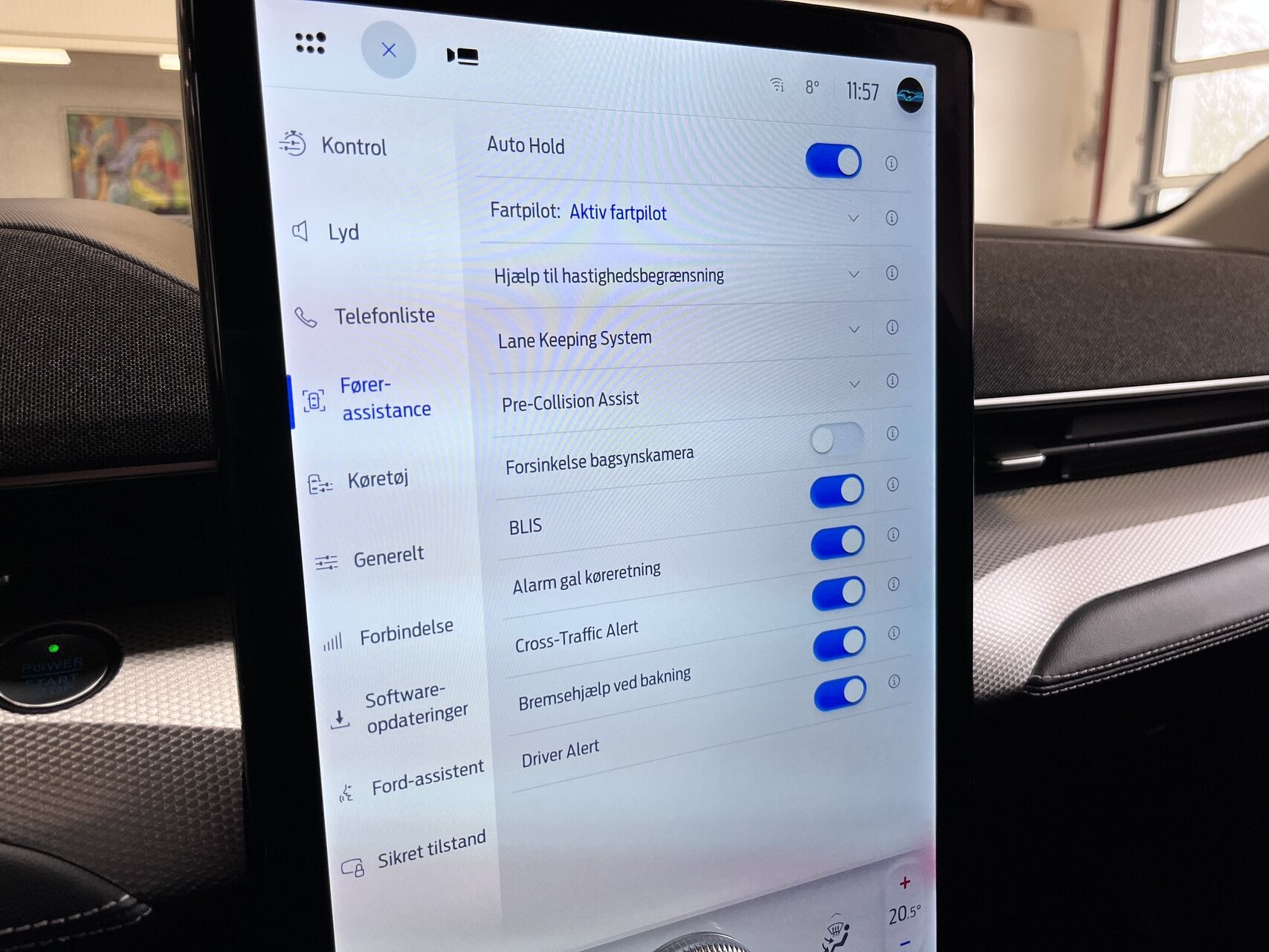 Billede af Ford Mustang Mach-E EL UR Premium 294HK 5d Aut.