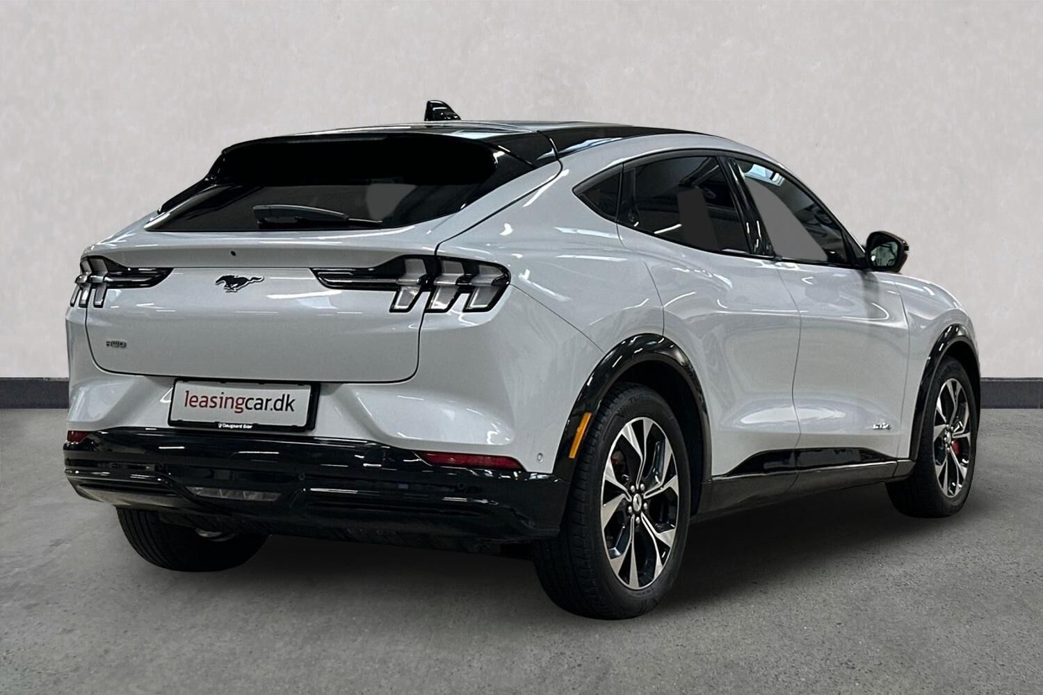 Billede af Ford Mustang Mach-E EL SR Premium AWD 269HK 5d Aut.