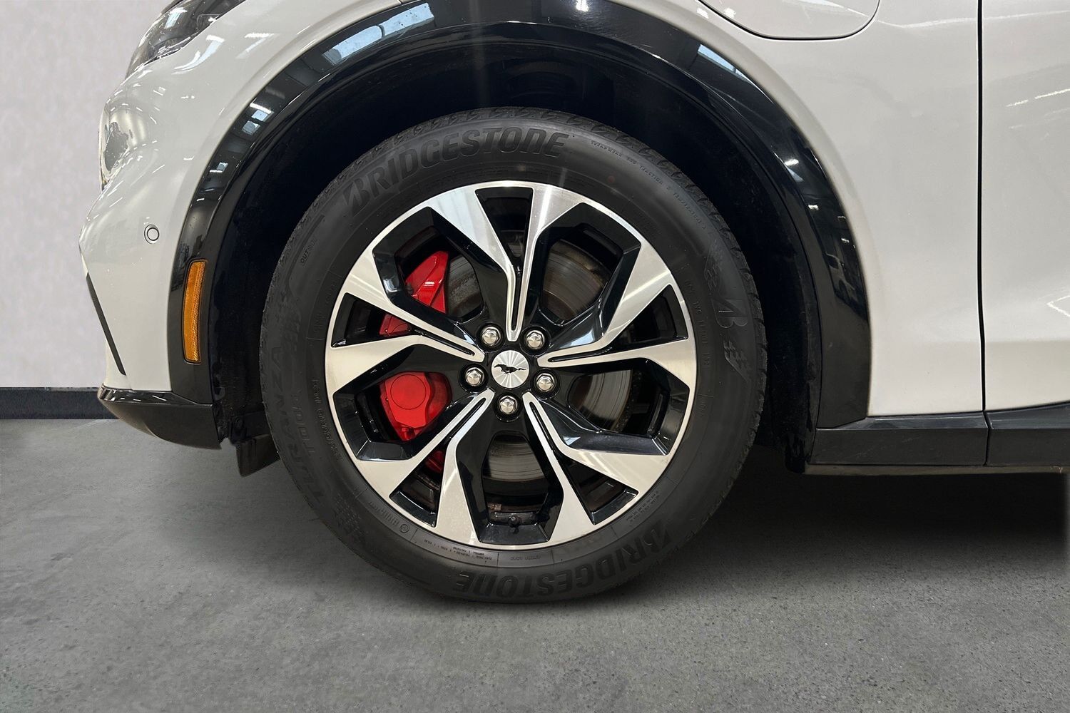 Billede af Ford Mustang Mach-E EL SR Premium AWD 269HK 5d Aut.