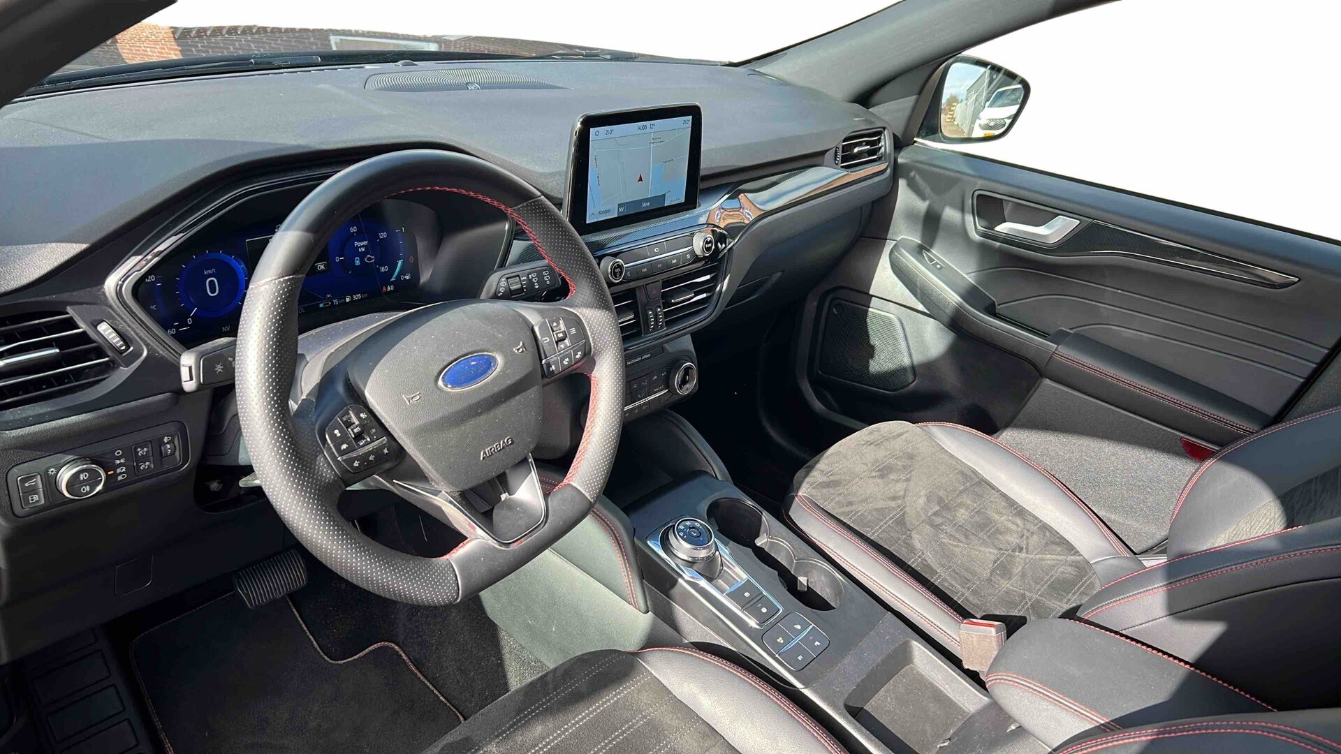 Billede af Ford Kuga 2,5 Plugin-hybrid ST-Line X CVT 225HK 5d Trinl. Gear