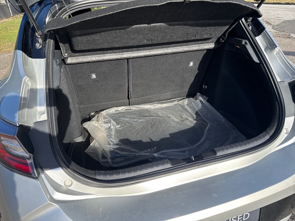 Billede af Toyota Corolla 1,8 Hybrid H3 Premium E-CVT 122HK 5d Trinl. Gear