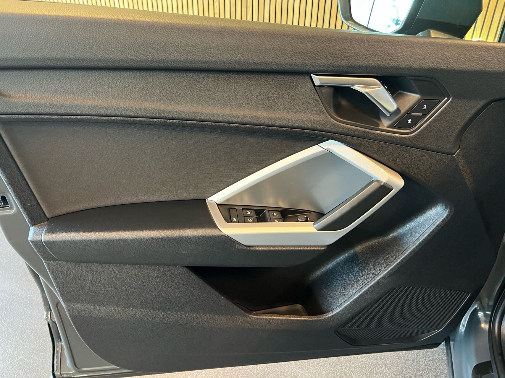 Billede af Audi Q3 1,5 35 TFSI  Mild hybrid Advanced Prestige S Tronic 150HK 5d 7g Aut.