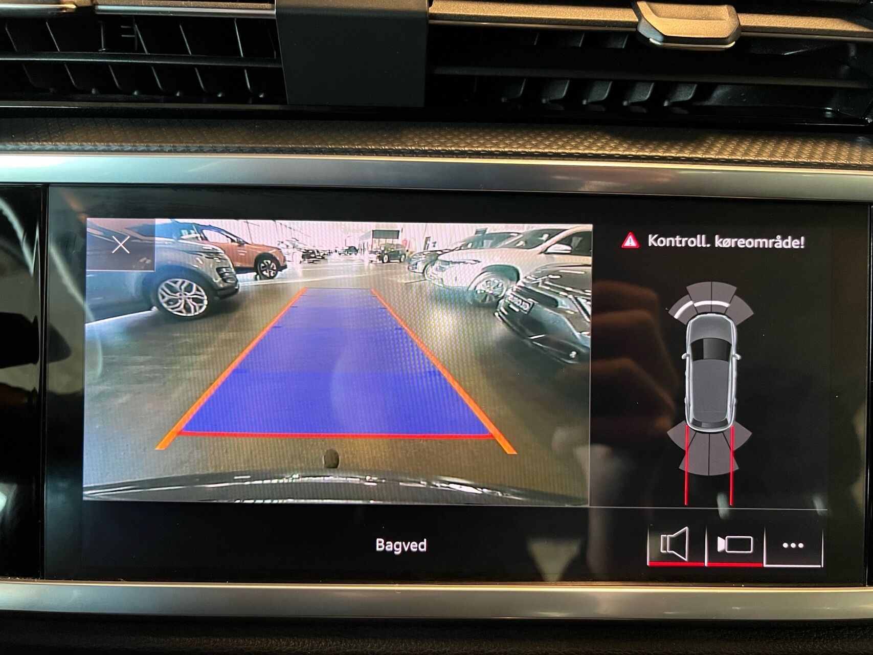 Billede af Audi Q3 1,5 35 TFSI  Mild hybrid Advanced Prestige S Tronic 150HK 5d 7g Aut.