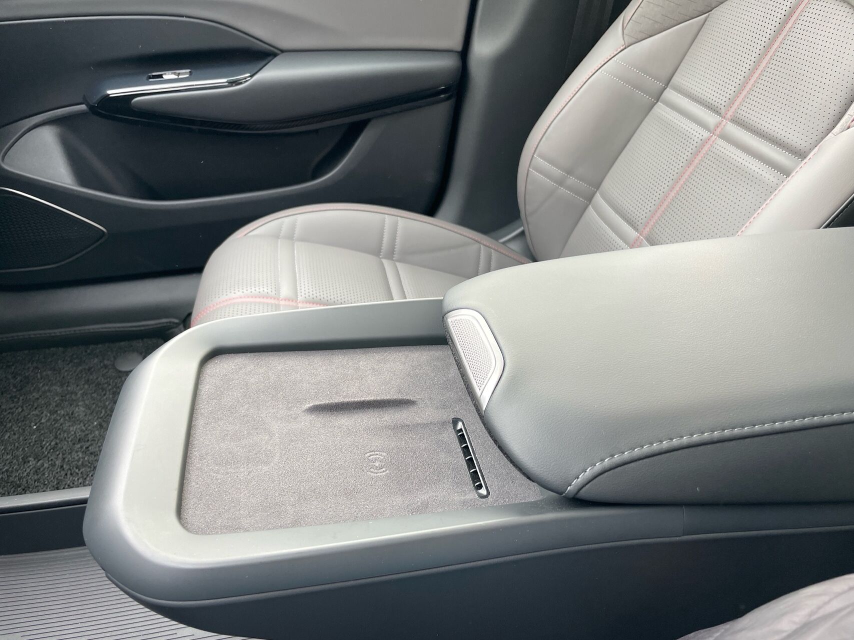 Billede af Hongqi EH7 EL Exclusive 339HK Aut.