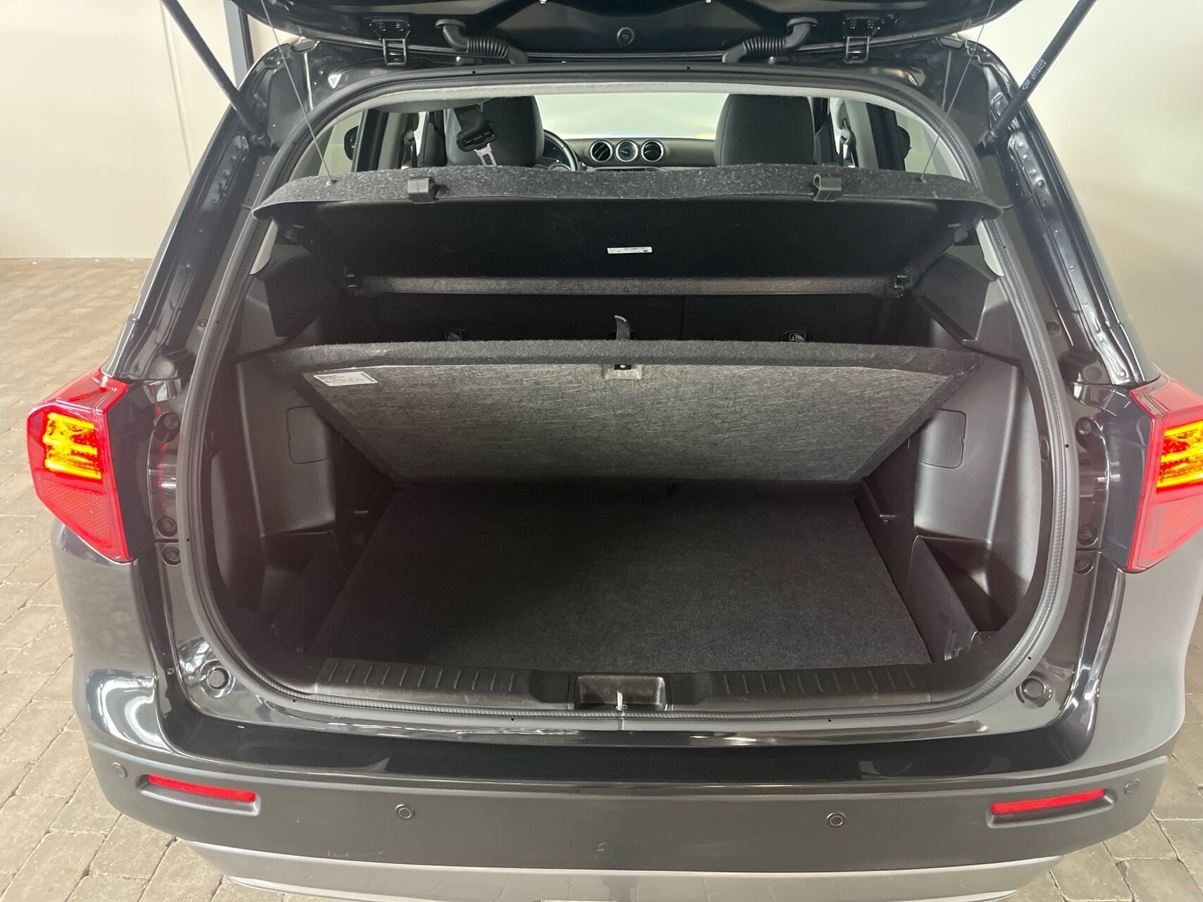 Billede af Suzuki Vitara 1,4 Boosterjet Adventure 140HK 5d 6g Aut.