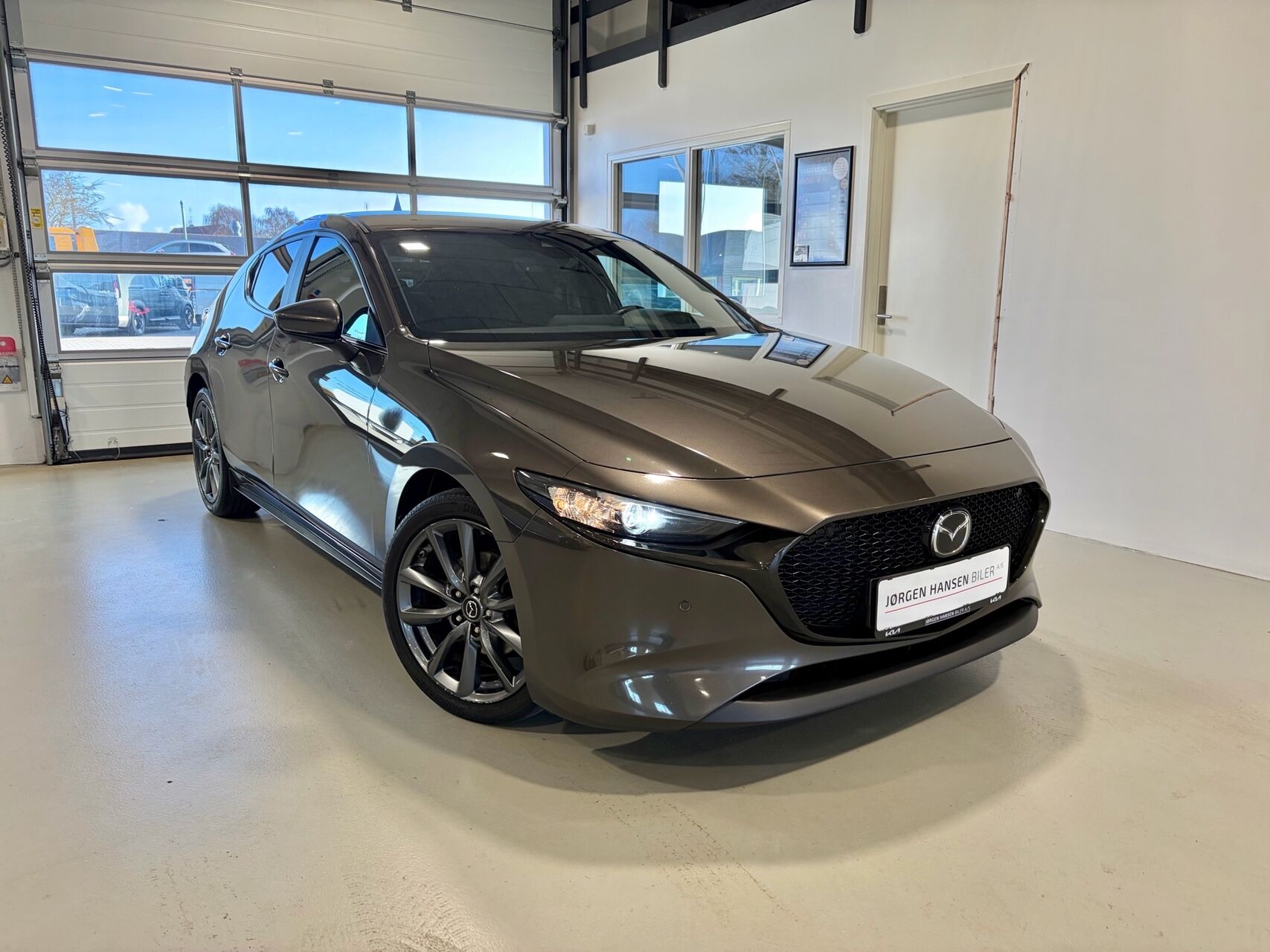 Billede af Mazda 3 2,0 Skyactiv-G  Mild hybrid Sky 122HK 5d 6g