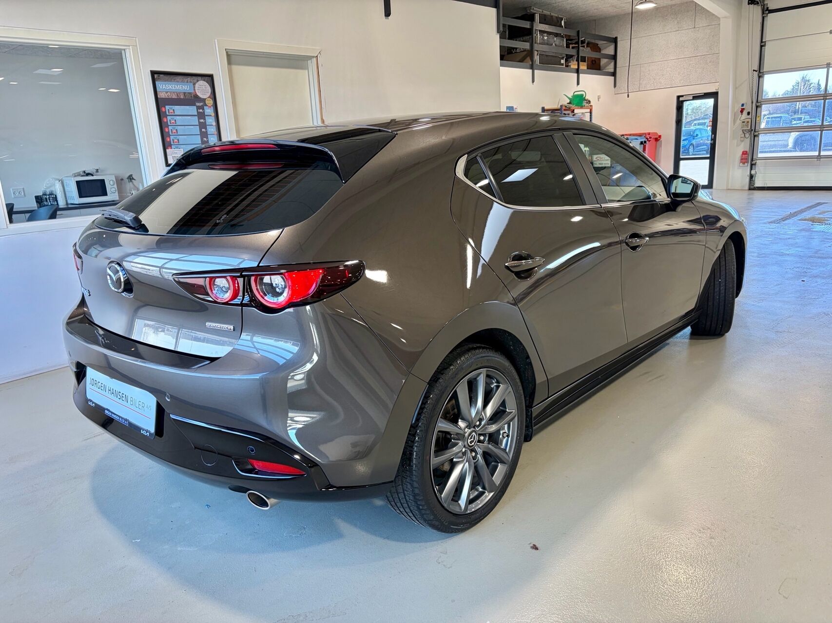 Billede af Mazda 3 2,0 Skyactiv-G  Mild hybrid Sky 122HK 5d 6g