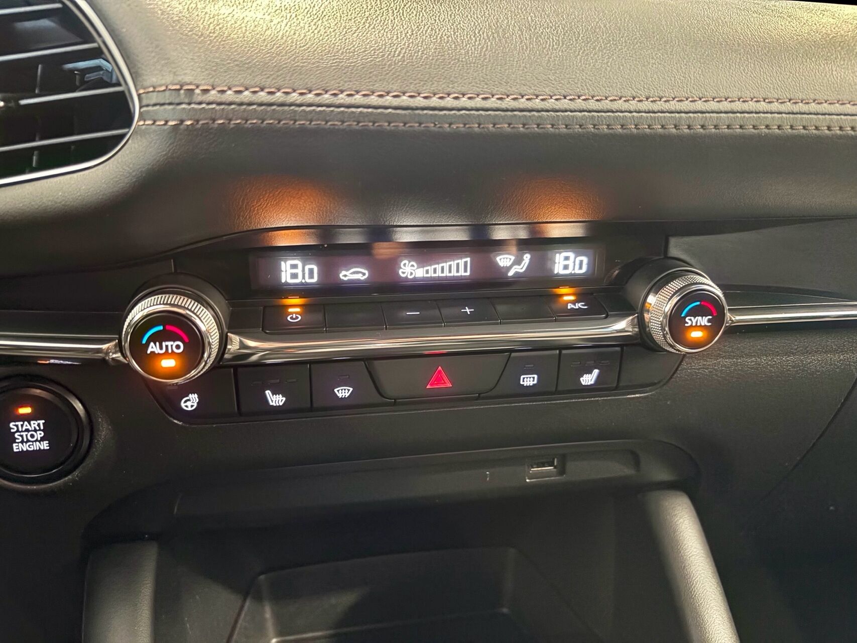 Billede af Mazda 3 2,0 Skyactiv-G  Mild hybrid Sky 122HK 5d 6g