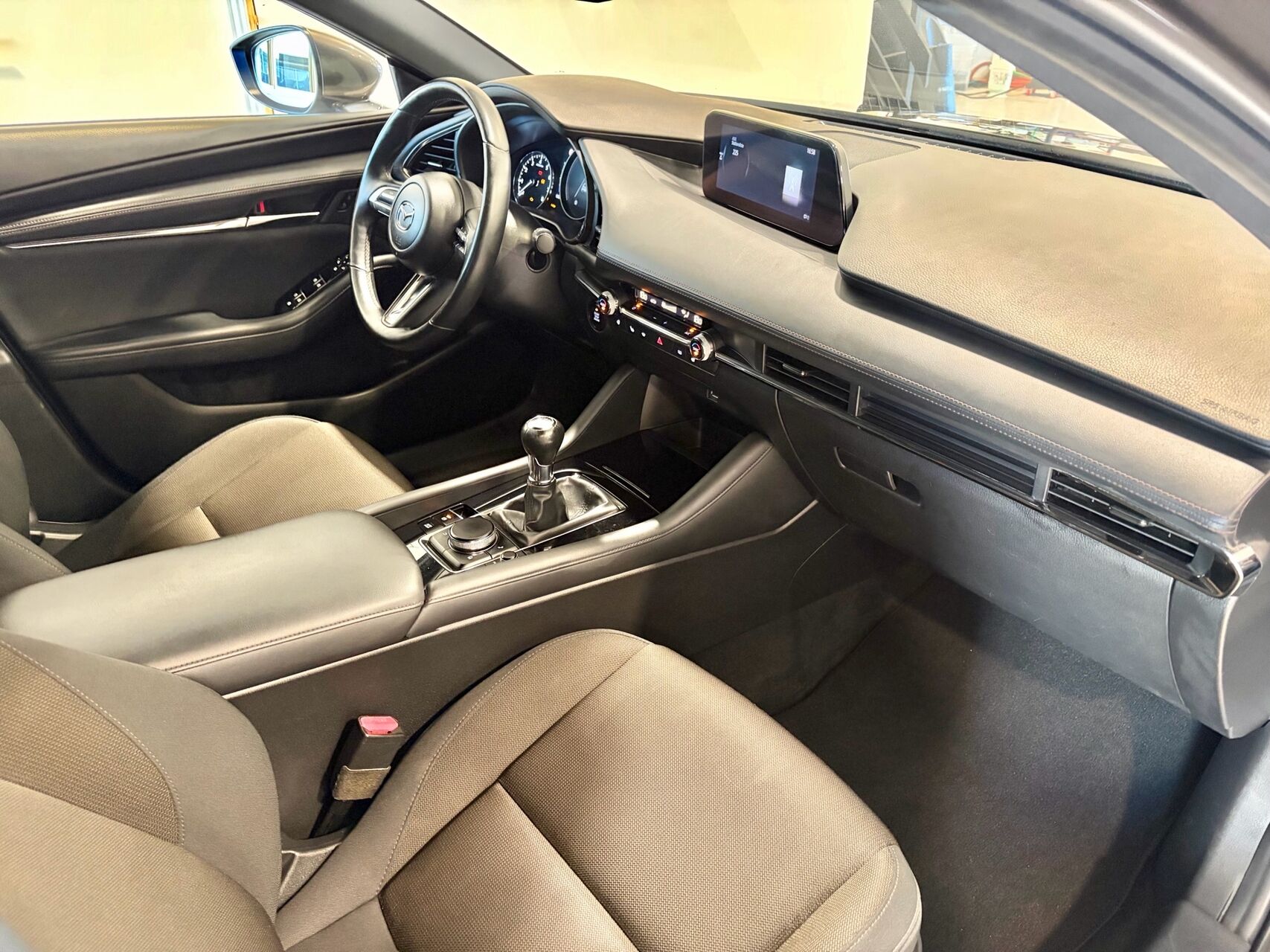 Billede af Mazda 3 2,0 Skyactiv-G  Mild hybrid Sky 122HK 5d 6g