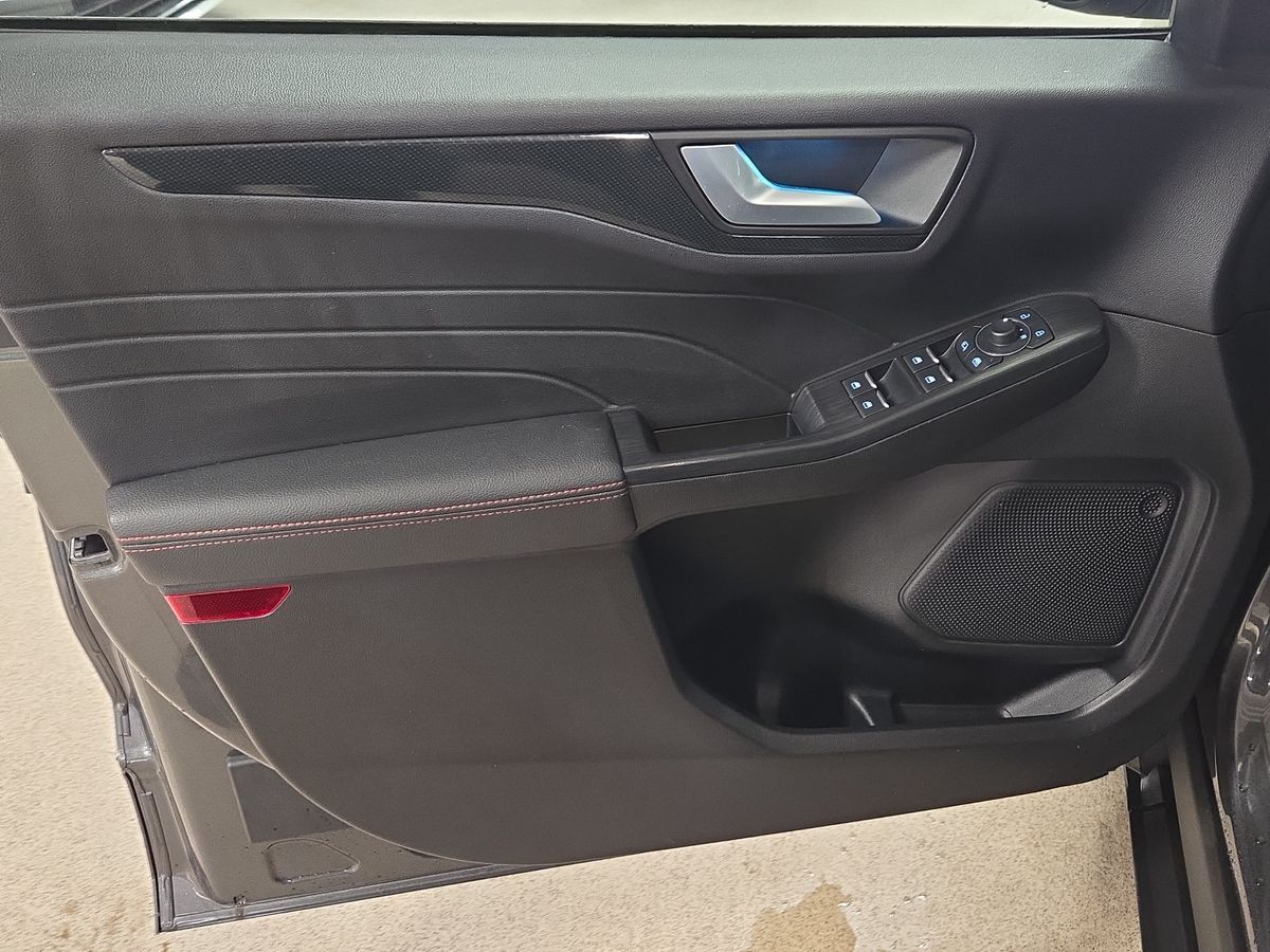 Billede af Ford Kuga 2,5 Plugin-hybrid ST-Line X CVT 225HK 5d Trinl. Gear